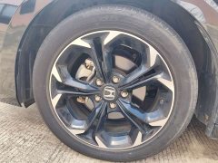 Honda Civic Hatchback 240 Turbo CVT Sharp Edition - ფოტო 19