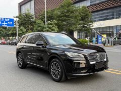 Lincoln Explorer 2.0T Two-Wheel Drive Elite - ფოტო 3