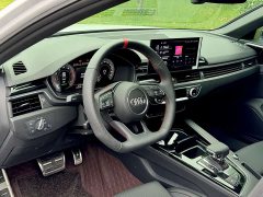 Audi A4L 200 Million Units Joyful Edition 40 TFSI Luxury Dynamic - ფოტო 2
