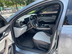 BYD Qin PLUS 2024 Glory Edition DM-i 55KM Leading - ფოტო 10
