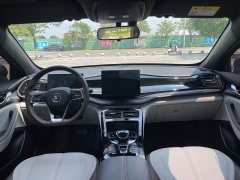 BYD Qin PLUS 2024 Glory Edition DM-i 55KM Leading - ფოტო 16