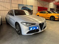 Alfa Romeo Giulia 2.0T 280HP Luxury - ფოტო 3