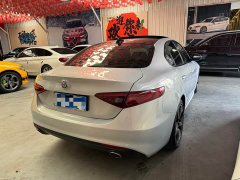 Alfa Romeo Giulia 2.0T 280HP Luxury - ფოტო 7