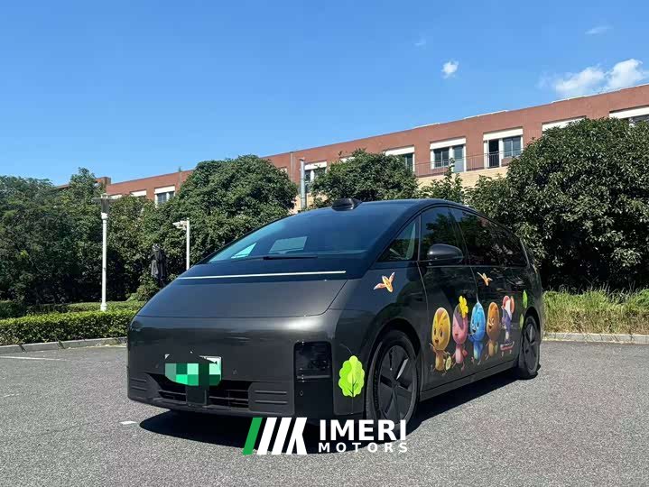Li Auto Li Xiang MEGA Ultra - ავტომობილი ჩინეთიდან