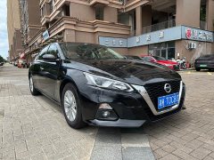 Nissan Teana 2.0L XL Comfort - ფოტო 3