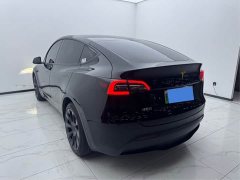 Tesla Model Y Standard Range RWD - ფოტო 8