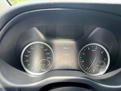 Mercedes-Benz Vito 2021 2.0T Elite 7-Seater - ფოტო 17