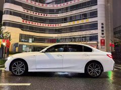 BMW 3 Series 320Li M Sport Package - ფოტო 3