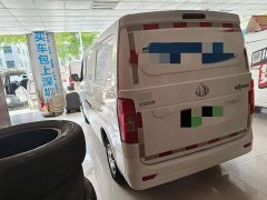 Changan Ruixing EM60 Pure Electric Van 70kW - ფოტო 2