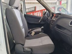 Changan Ruixing EM60 Pure Electric Van 70kW - ფოტო 8