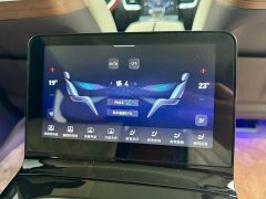 FAW Red Flag E-HS9 660km Range Flagship Edition Four-Seater - ფოტო 13