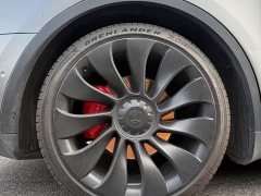 Tesla Model Y Performance All-Wheel Drive - ფოტო 13