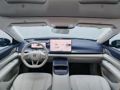 Buick Zhijing L7 Extended Range Avvia - ფოტო 11