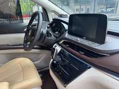 Buick GL8 Land Business Class 652T Comfort - ფოტო 18