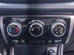 Toyota Yaris L 1.5L CVT Luxury Plus - ფოტო 12
