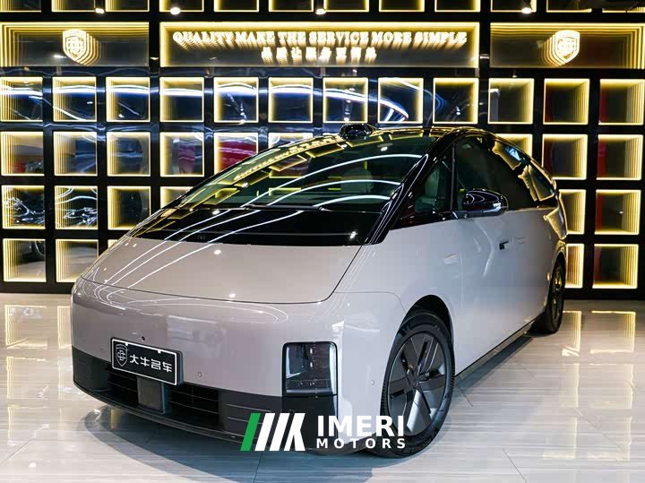 Li Auto Li Xiang MEGA Ultra