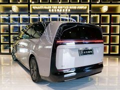 Li Auto Li Xiang MEGA Ultra - ფოტო 4