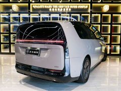 Li Auto Li Xiang MEGA Ultra - ფოტო 6