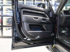 Land Rover Defender 110 3.0T P400 X-Dynamic HSE - ფოტო 14