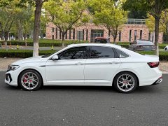 Volkswagen Sagitar 300TSI DSG Excellence Edition - ფოტო 3