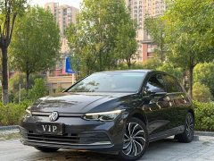 Volkswagen Golf 280TSI DSG Pro - ფოტო 1