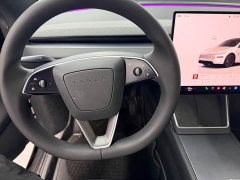 Tesla Model Y Rear-Wheel Drive - ფოტო 14