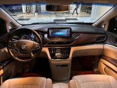 Buick GL8 Land Executive Cabin 652T Luxury - ფოტო 17