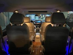 Buick GL8 Land Executive Cabin 652T Luxury - ფოტო 19