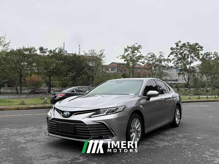 Toyota Camry Hybrid 2.5L HGVP Leading Edition - ავტომობილი ჩინეთიდან