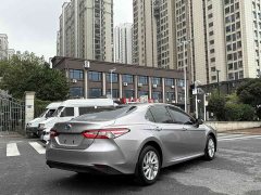 Toyota Camry Hybrid 2.5L HGVP Leading Edition - ფოტო 4