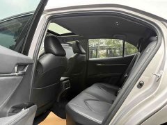 Toyota Camry Hybrid 2.5L HGVP Leading Edition - ფოტო 7