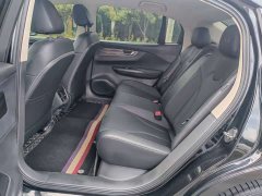 FAW Red Flag E-QM5 Facelift Base Mobility Edition - ფოტო 9