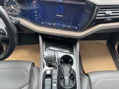 Volkswagen Touareg 3.0TSI Ruixiang Classic Sport Package - ფოტო 13