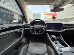 Volkswagen Touareg 3.0TSI Ruixiang Classic Sport Package - ფოტო 14