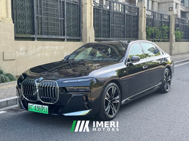 BMW i7 eDrive50L M Sport Luxury Package - ავტომობილი ჩინეთიდან