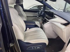 Buick GL8 Avenir Four-Seat Premium Edition - ფოტო 13