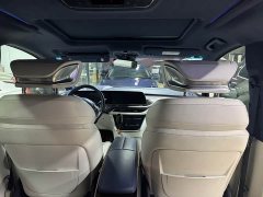 Buick GL8 Avenir Four-Seat Premium Edition - ფოტო 16