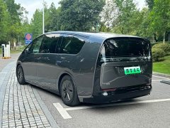 Li Auto Li Xiang MEGA Ultra - ფოტო 7