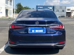 Lexus ES 200 Excellence Edition - ფოტო 5