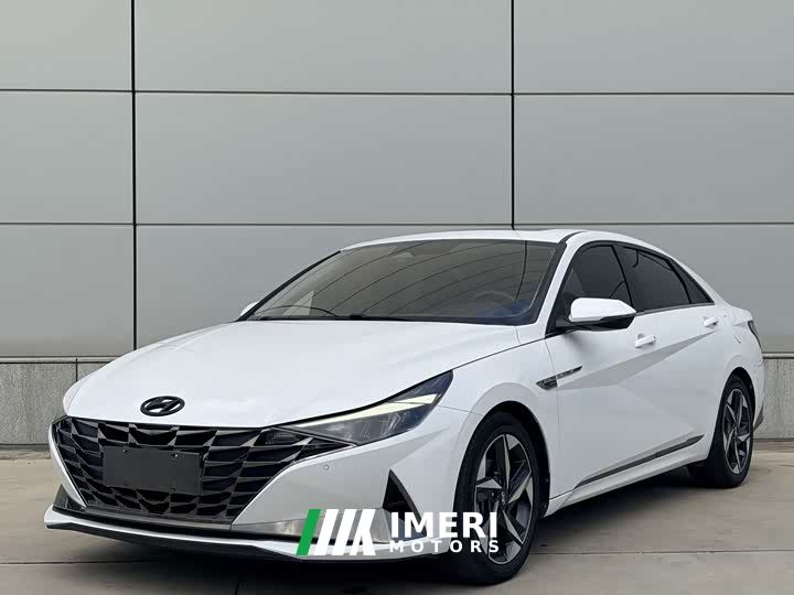 Hyundai Elantra 1.5L CVT Luxury