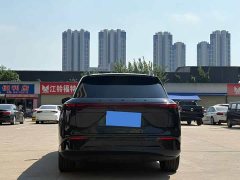 XPeng G9 625 Long Range Max - ფოტო 11