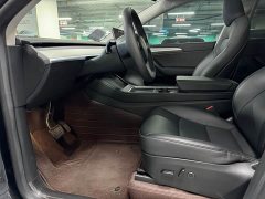 Tesla Model Y Rear-Wheel Drive - ფოტო 5
