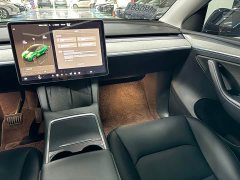 Tesla Model Y Rear-Wheel Drive - ფოტო 7