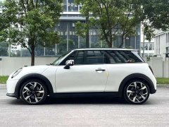 BMW MINI 2025 2.0T COOPER S Artist 3-Door - ფოტო 7