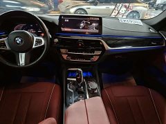 BMW 5 Series Facelift 525Li M Sport Package - ფოტო 11