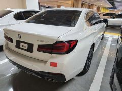 BMW 5 Series Facelift 525Li M Sport Package - ფოტო 16