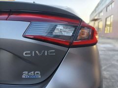 Honda Civic Hatchback 240 Turbo CVT Peak Edition - ფოტო 18