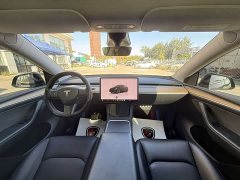 Tesla Model Y Rear-Wheel Drive - ფოტო 14