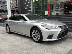 Lexus LS 500h Luxury - ფოტო 3
