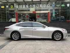 Lexus LS 500h Luxury - ფოტო 8